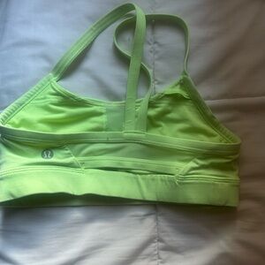 lululemon athletica WunderTrain Green Sports Bra